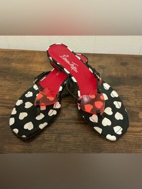 A Rare Vintage 90’s/Y2K Ramon Tenza Heart Thong Slip On US7 Sandals Shoes